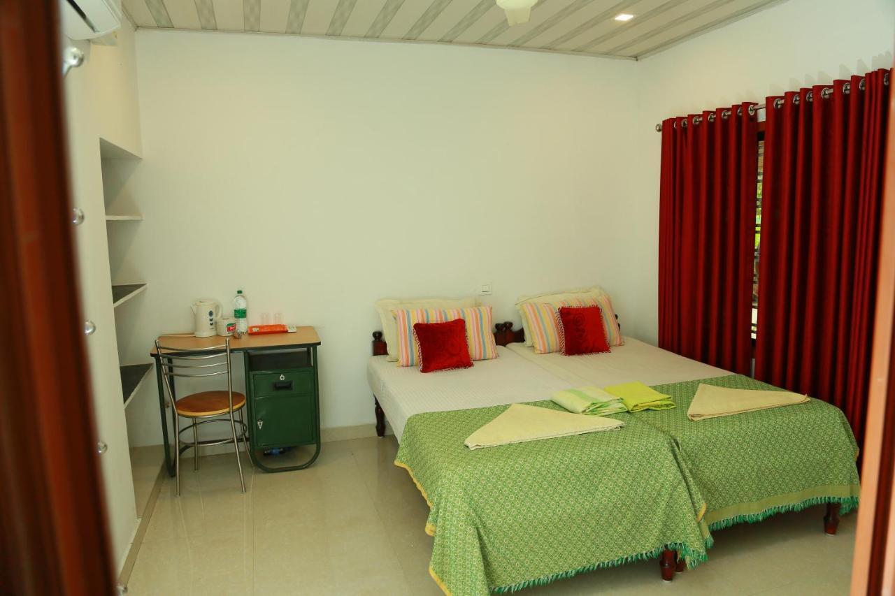 Marari Nest Beach Homestay Марарикулам Екстериор снимка